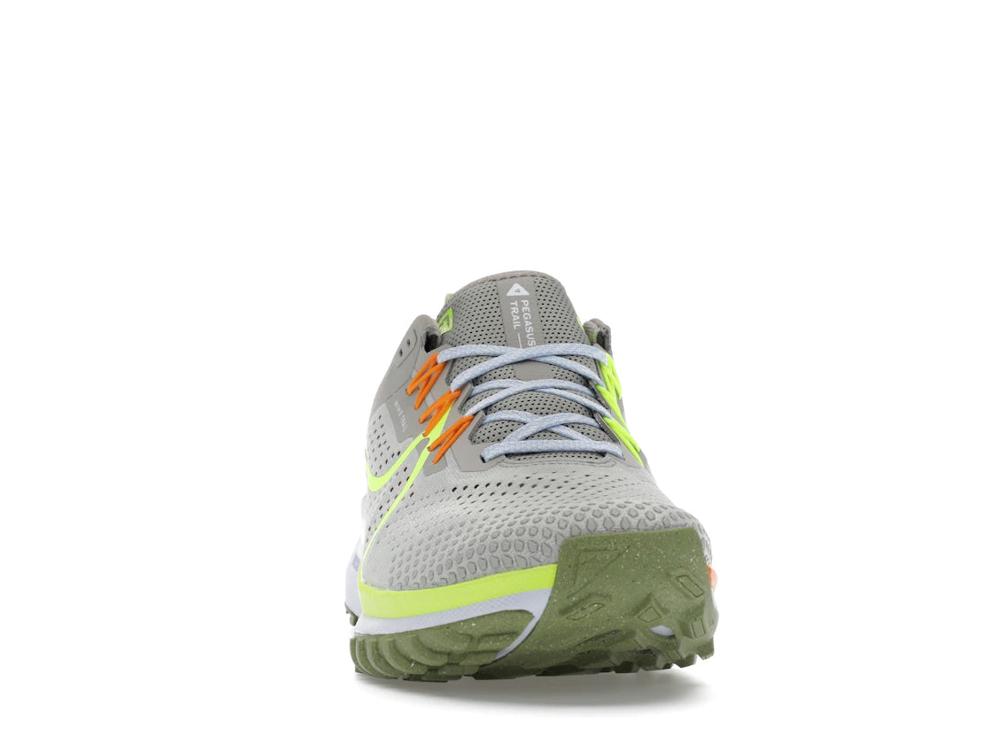 Nike React Pegasus Trail 4 Cobblestone Volt - vue secondaire A