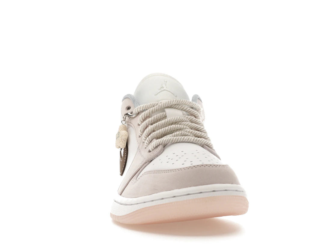 Jordan 1 Low Coral (Women's) - vue secondaire A