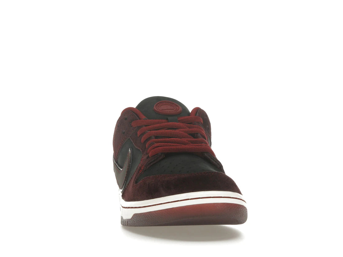 Nike SB Dunk Low Riot Skateshop (Special Box) - vue secondaire A