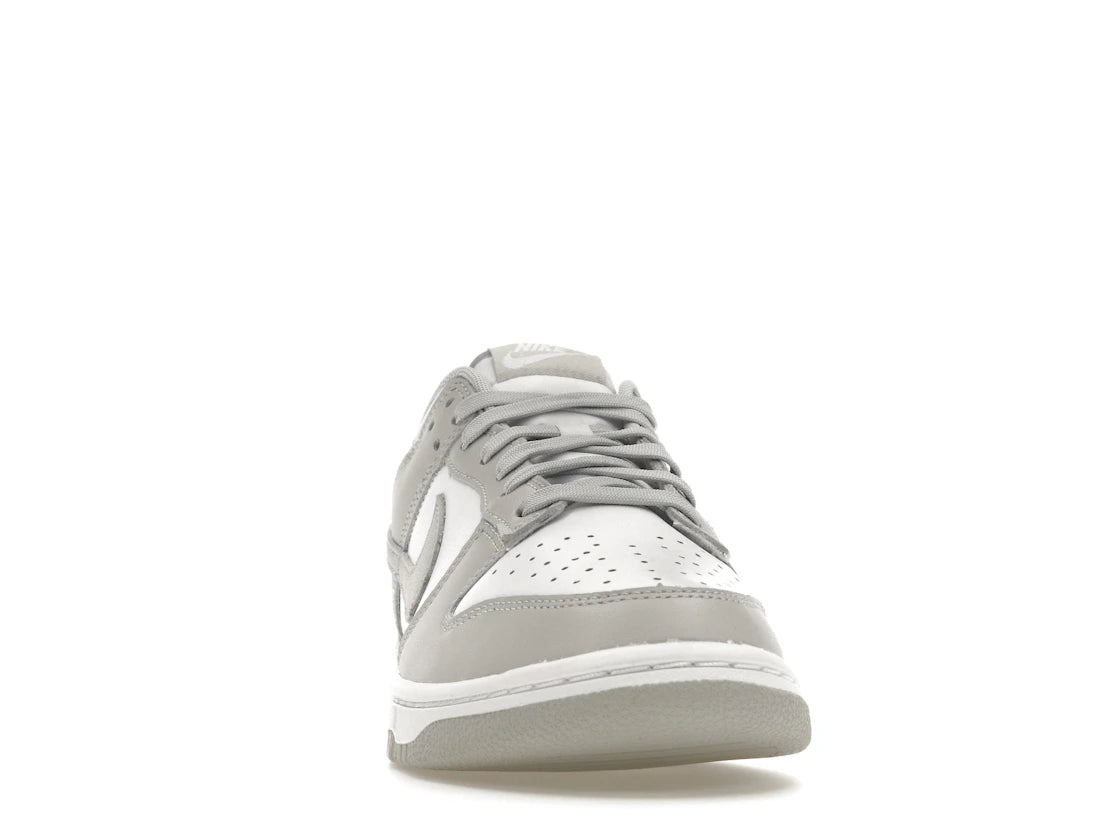 Nike Dunk Low Grey Fog - vue secondaire A