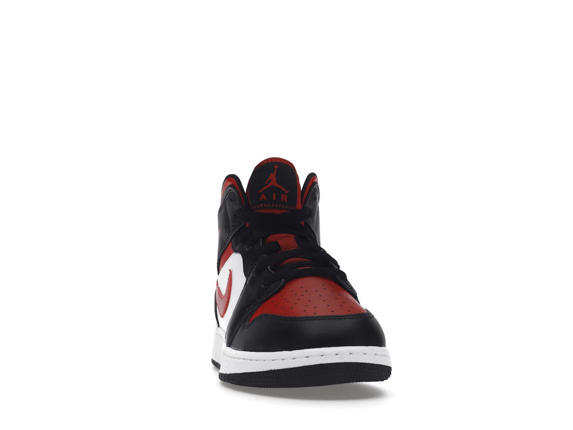 Air Jordan 1 Mid Black Fire Red (GS) - vue secondaire A