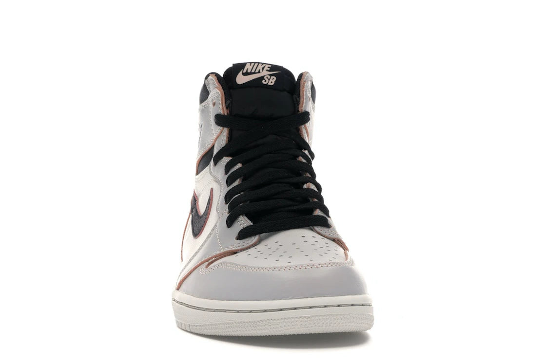 Jordan 1 Retro High OG Defiant SB NYC to Paris - vue secondaire A