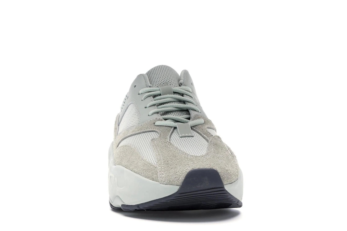 adidas Yeezy Boost 700 Salt - vue secondaire A