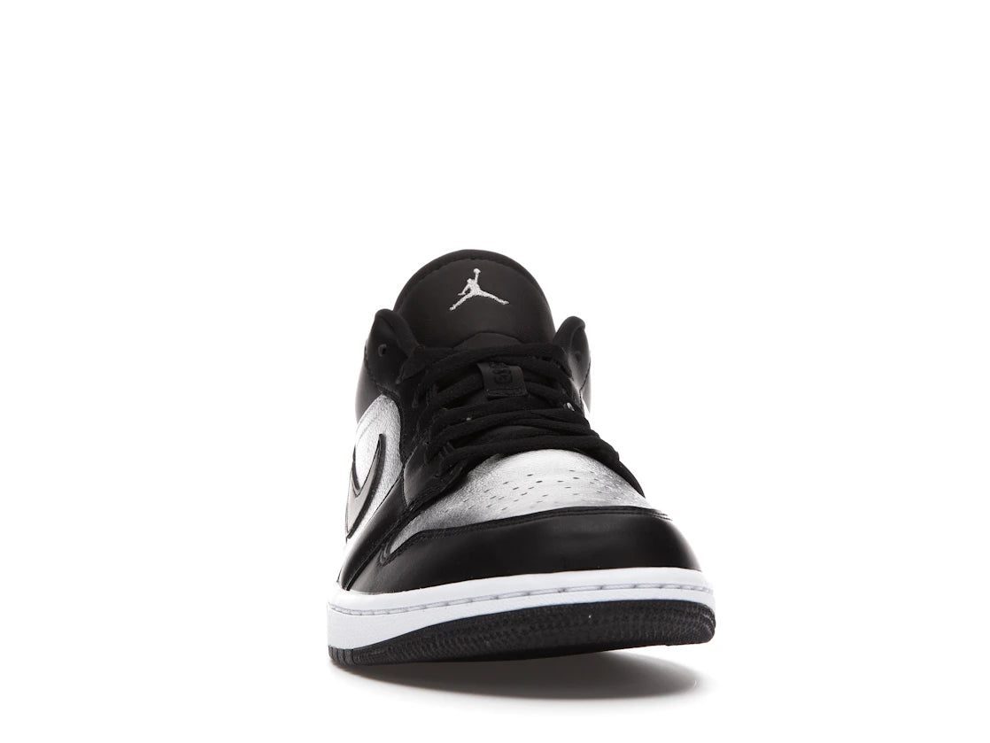 Jordan 1 Low SE Black Metallic Silver (Women's) - vue secondaire A
