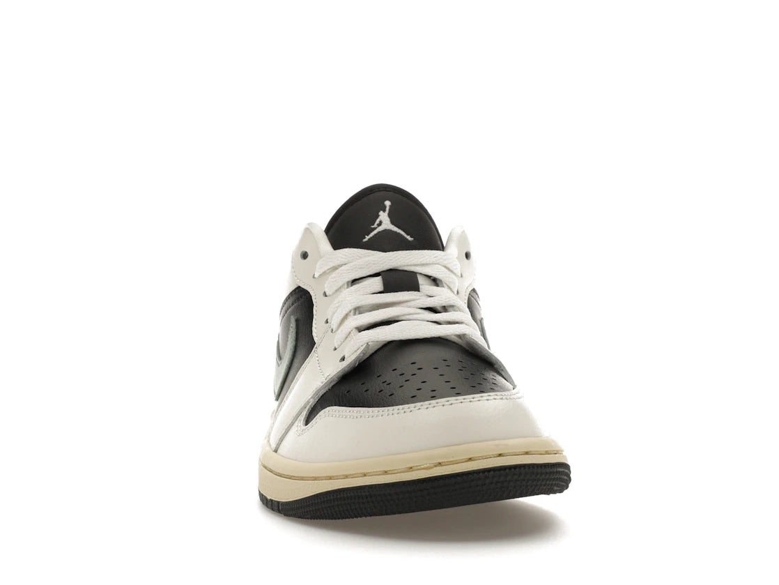 Jordan 1 Low Jade Smoke (Women's) - vue secondaire A