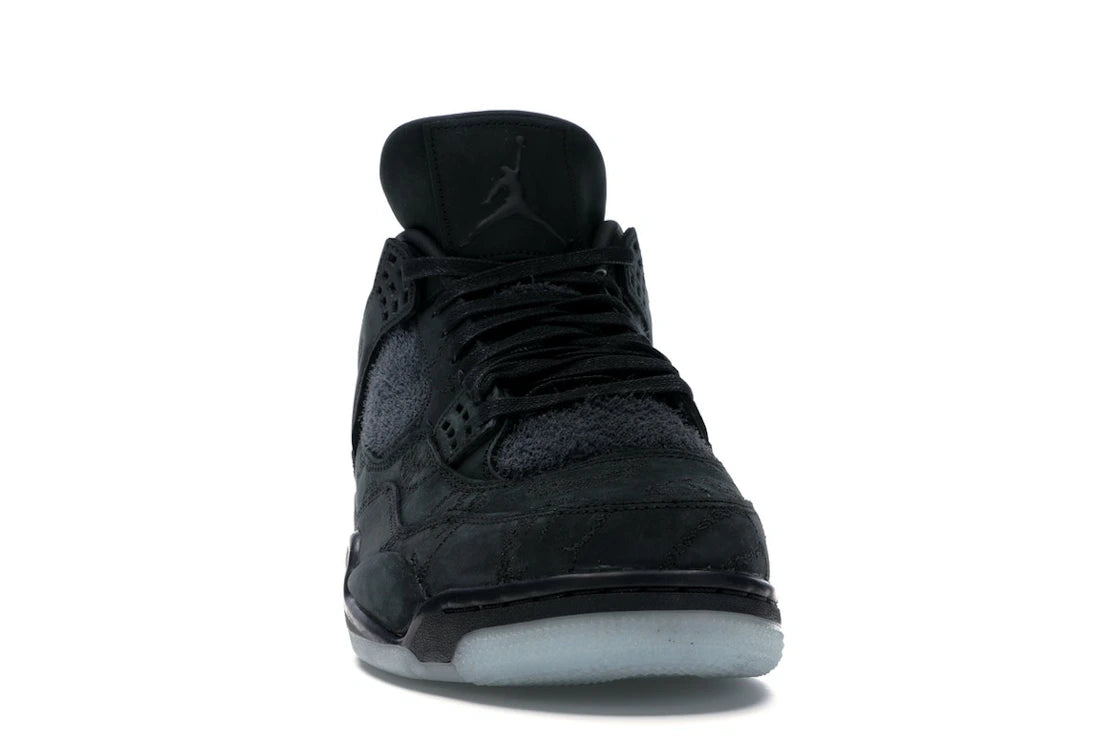 Jordan 4 Retro Kaws Black - vue secondaire A