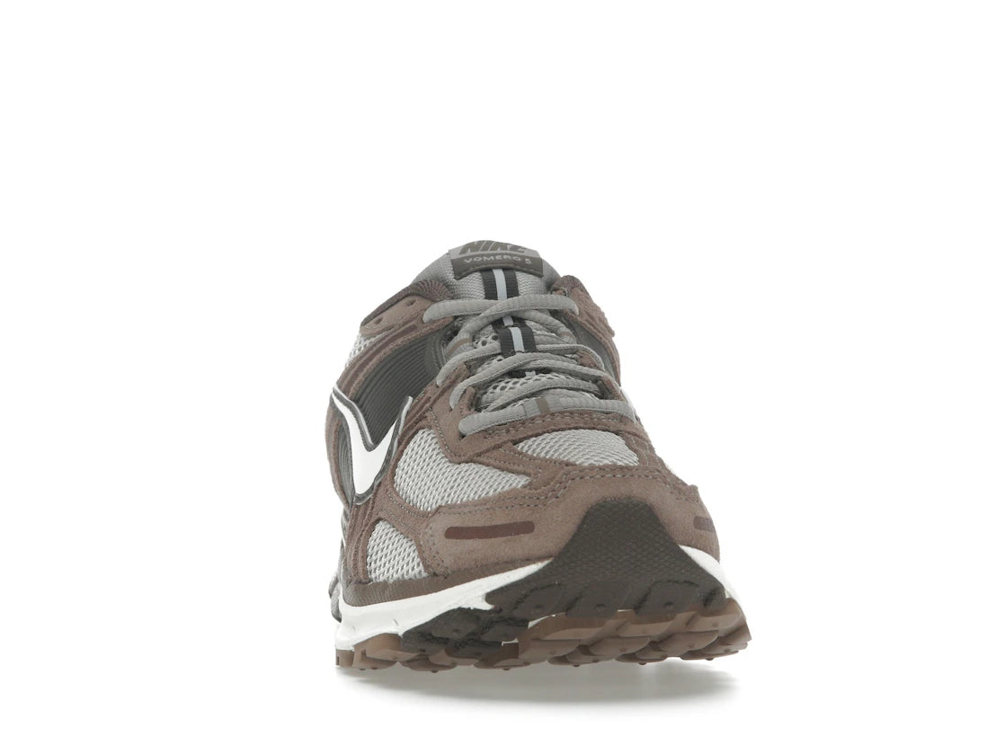 Nike Zoom Vomero 5 Mink Brown - vue secondaire A