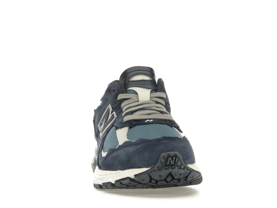 New Balance 2002R Protection Pack Dark Navy - vue secondaire A