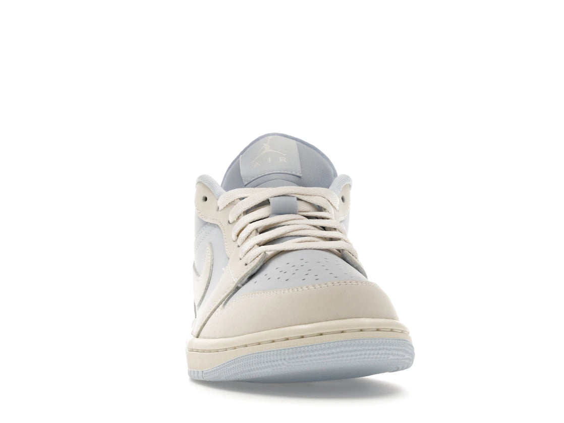 Jordan 1 Low SE Hydrogen Blue Sail (Women's) - vue secondaire A