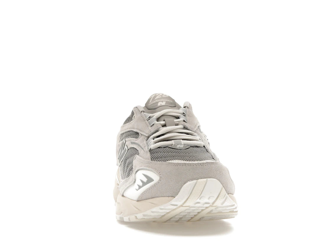 New Balance 725 Hellgrau - vue secondaire A