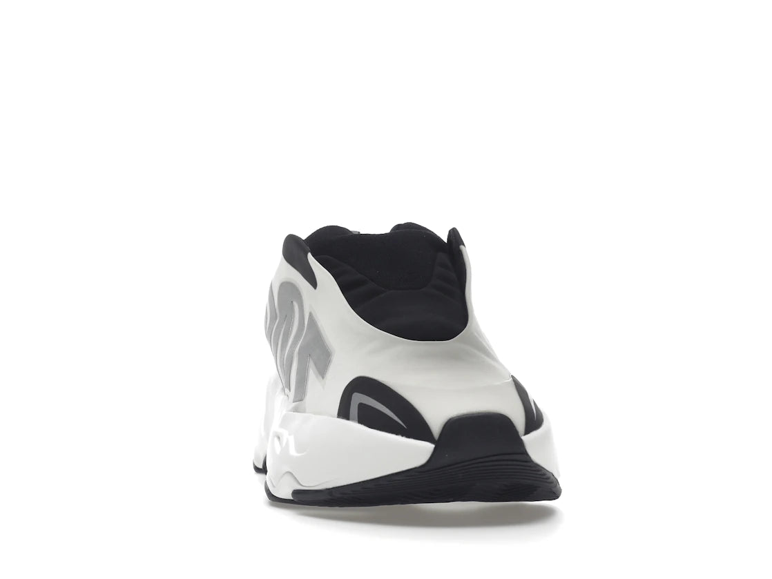 adidas Yeezy Boost 700 MNVN Laceless Analog - vue secondaire A
