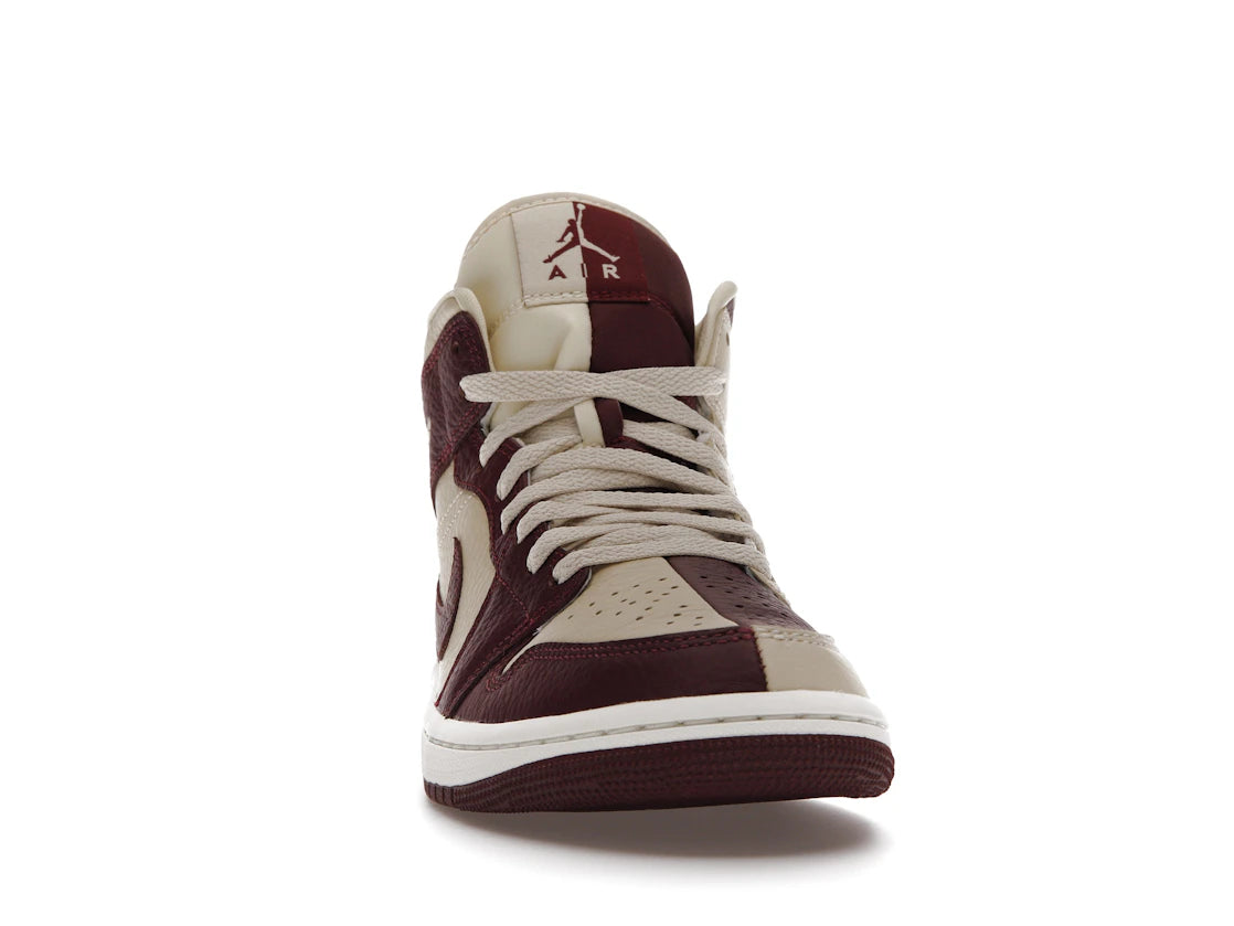 Jordan 1 Mid SE Split Beach Cherrywood Red (Women's) - vue secondaire A