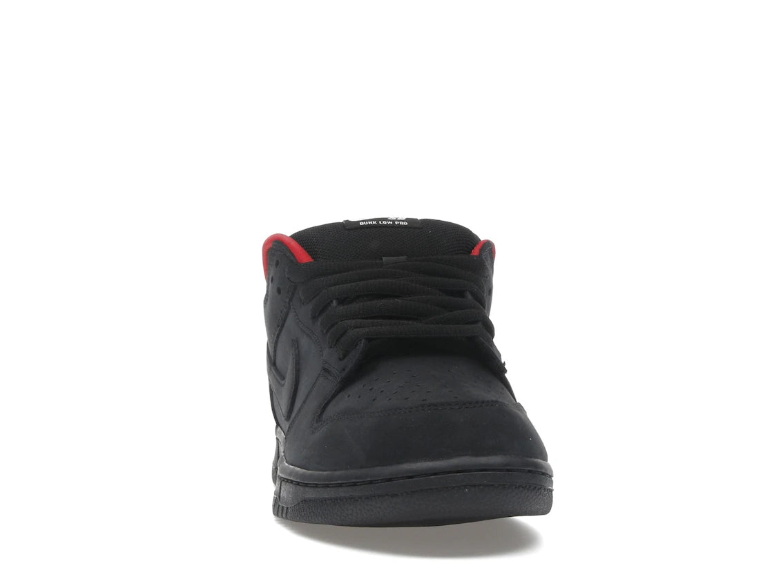 Nike SB Dunk Low Supreme 94 Black - vue secondaire A
