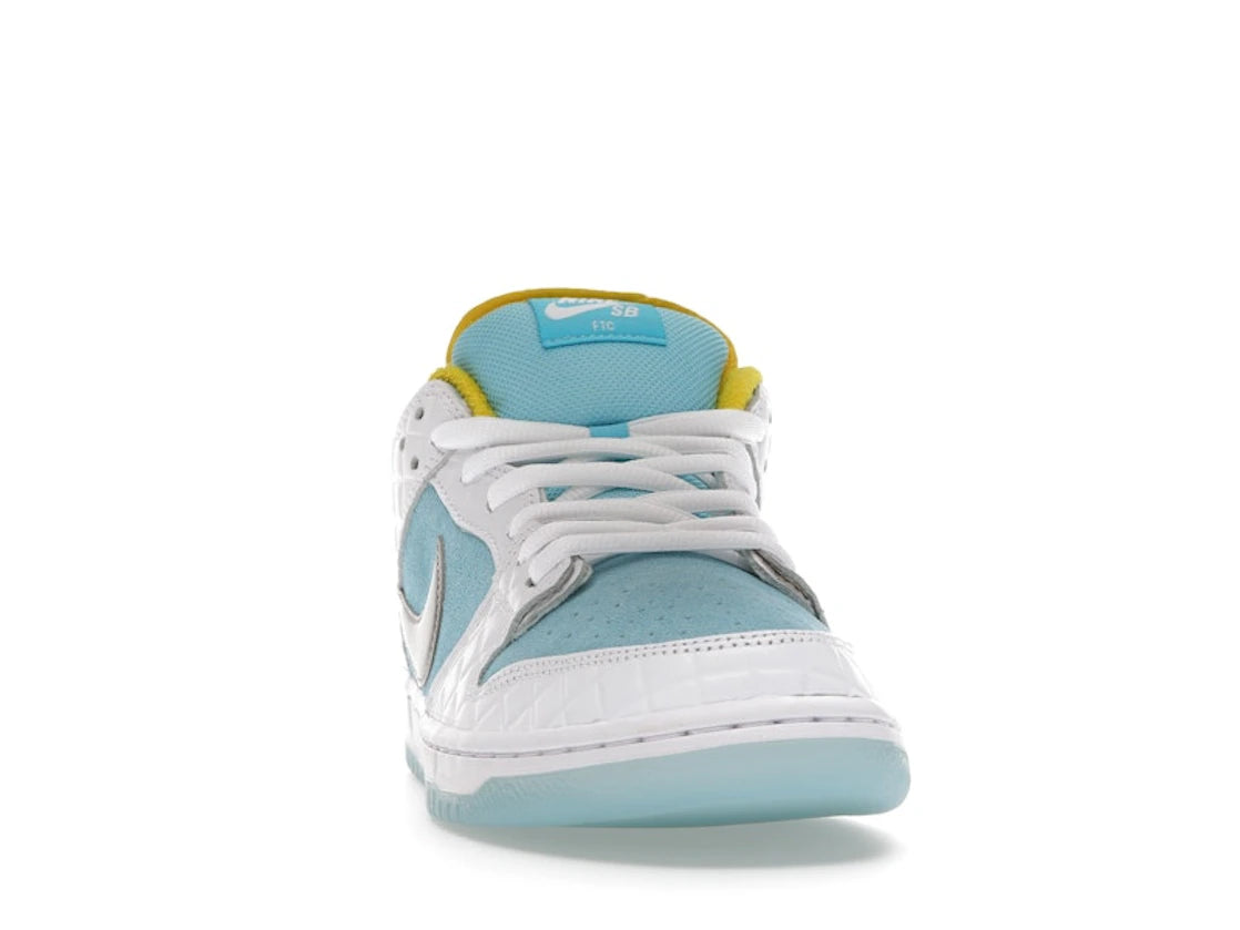 Nike SB Dunk Low FTC Lagoon Pulse - vue secondaire A