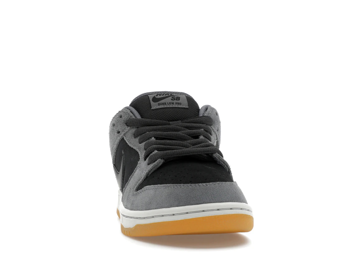 Nike SB Dunk Low Dark Smoke Grey - vue secondaire A
