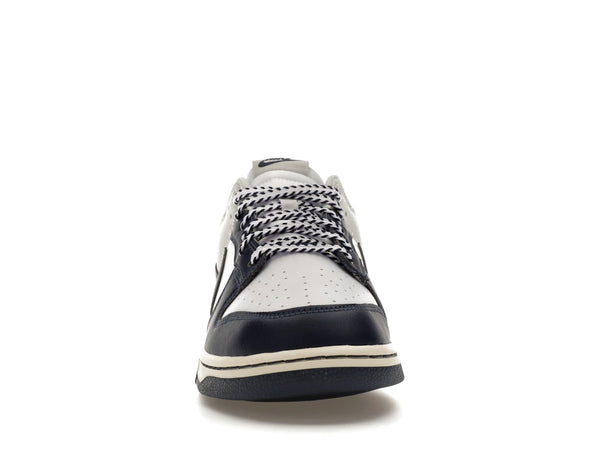 Nike Dunk Low New York Yankees