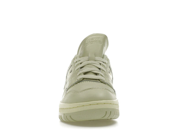 New Balance 550 Deep Lichen Green