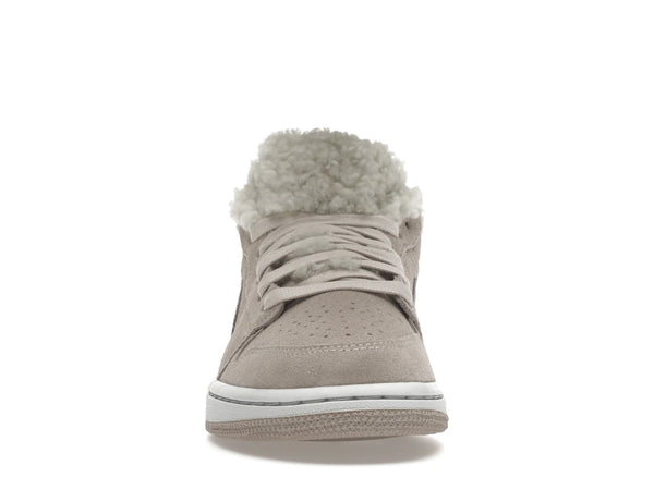 Jordan 1 Low SE Sherpa Fleece (Women's)