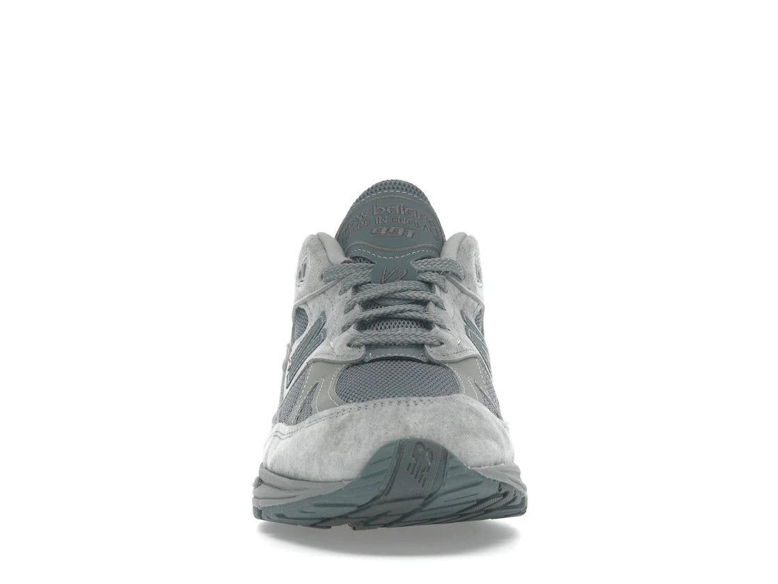 New Balance 991v2 MiUK thisisneverthat Grey