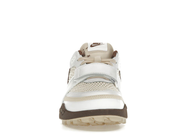 Nike Zoom Field Jaxx Travis Scott Hellbraun