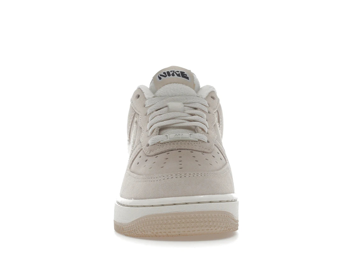 Nike Air Force 1 Low '07 SE Sanddrift Gum Fleece (Women's)