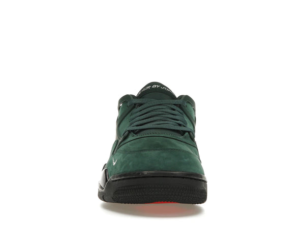 Jordan 4 RM SP Nigel Sylvester Omas Einfahrt
