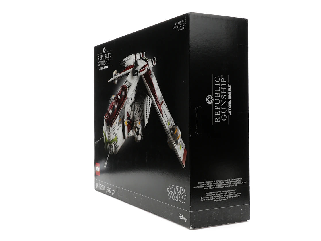 LEGO Star Wars Ultimate Collector Series Republic Gunship Set 75309