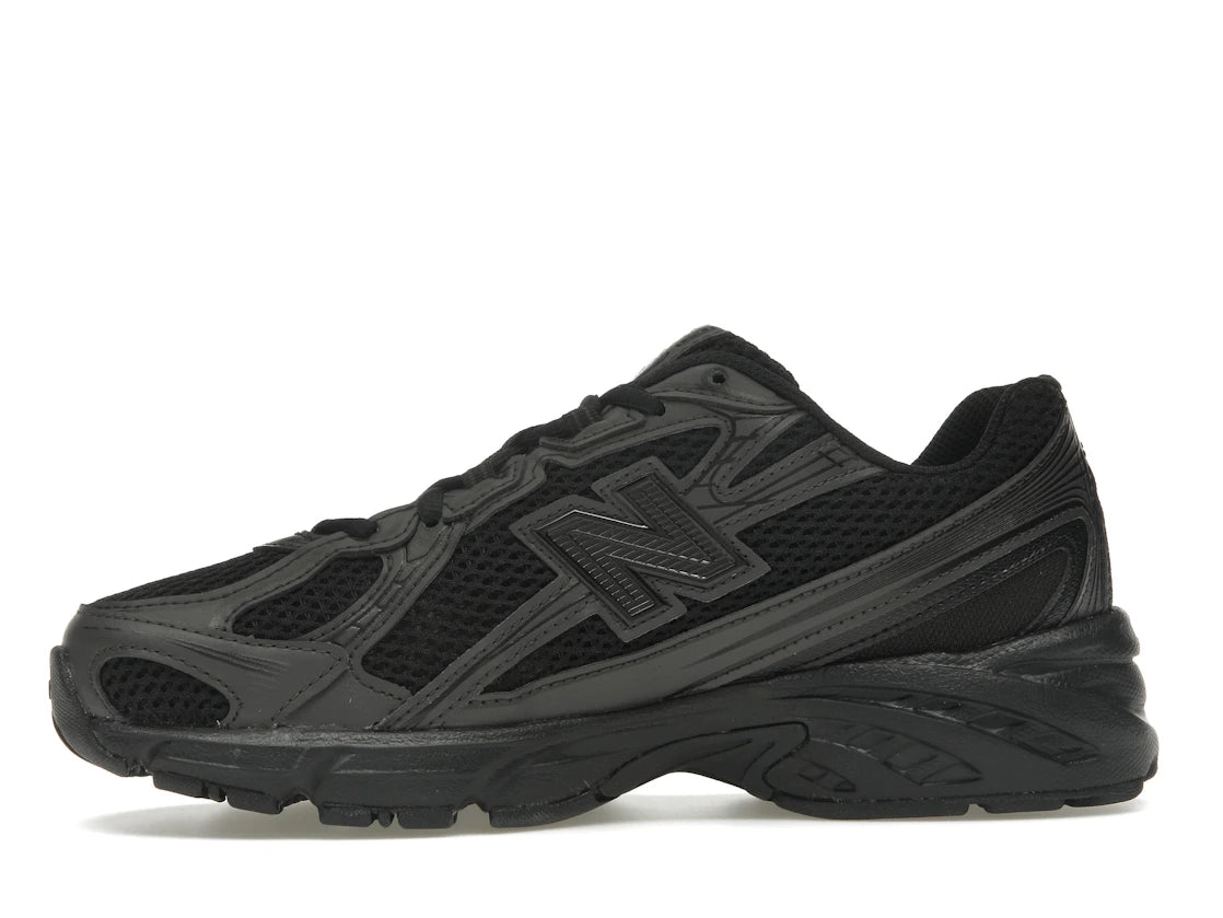 New Balance 740 Triple Black