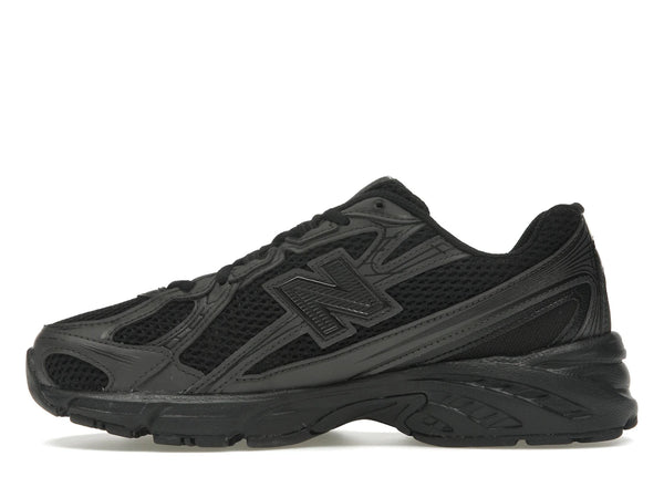 New Balance 740 Triple Black