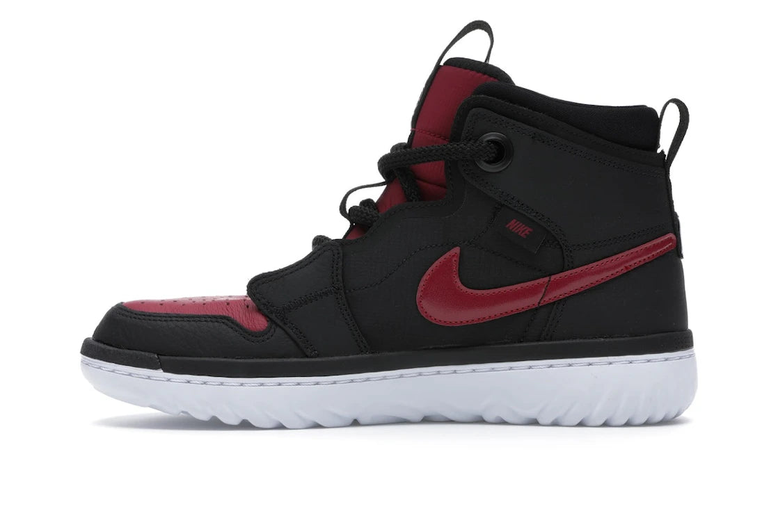 Jordan 1 High React Schwarz/Edelrot