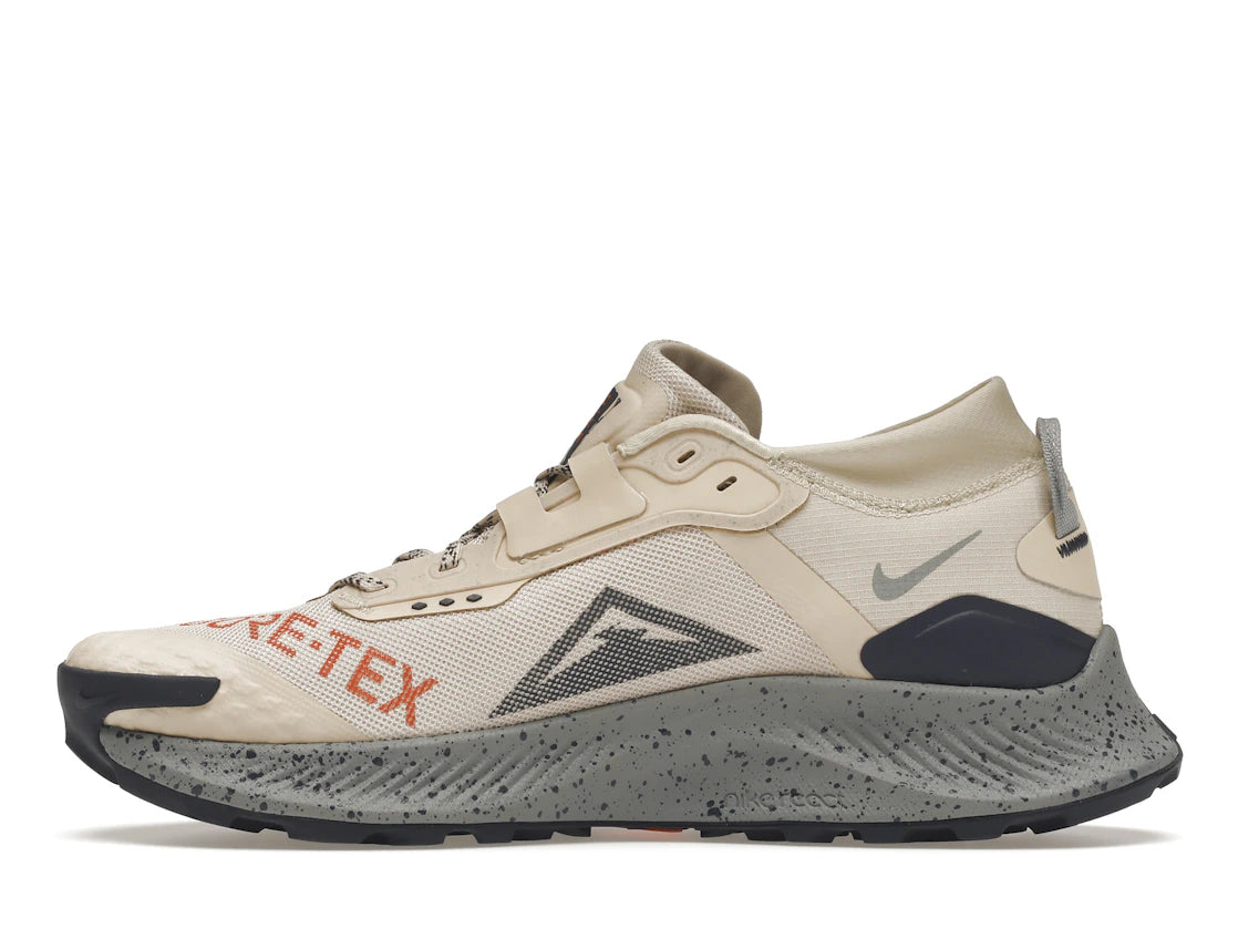 Nike Pegasus Trail 3 Gore-Tex Rattan Campfire Orange