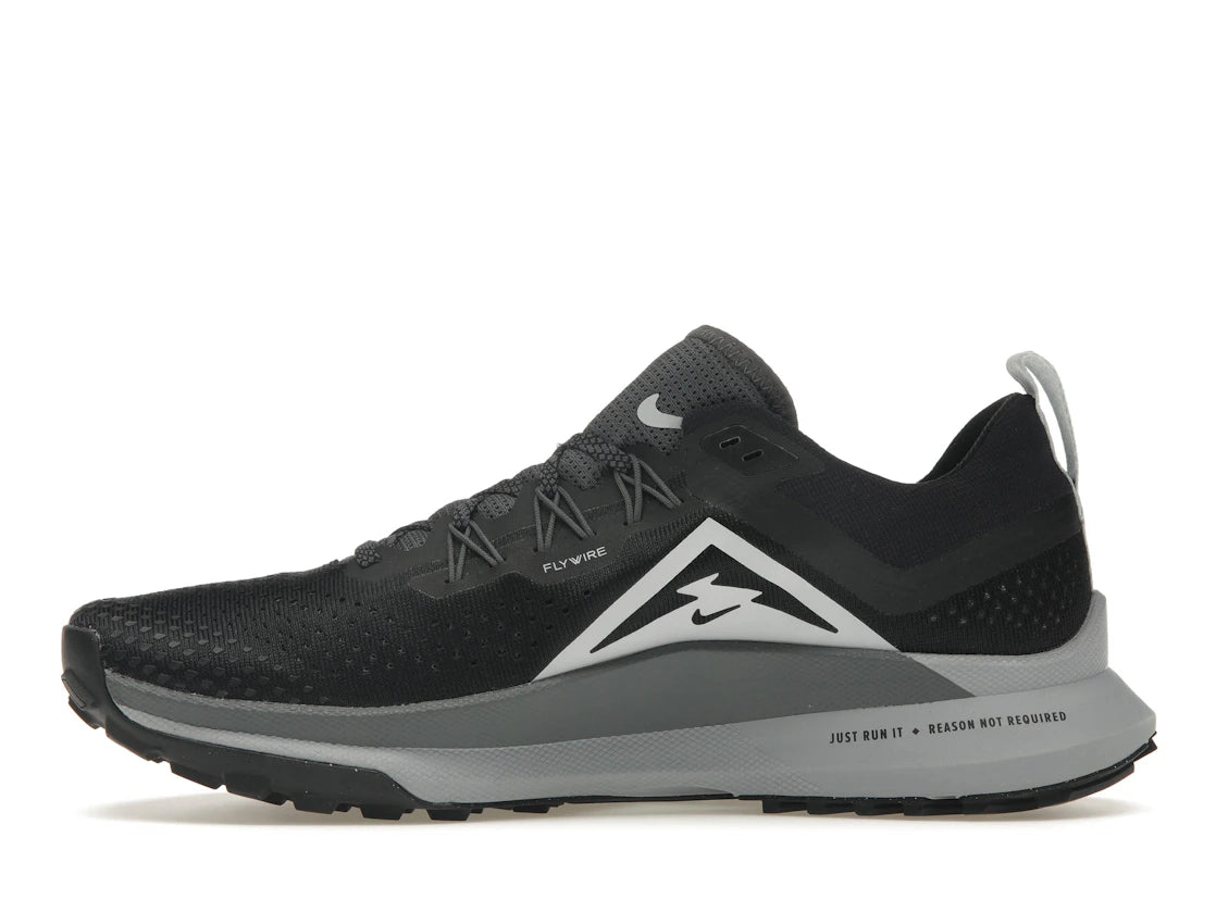 Nike React Pegasus Trail 4 Schwarz Dunkelgrau