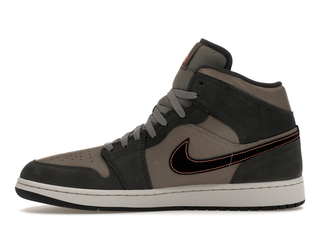 Jordan 1 Mid SE Night Stadium