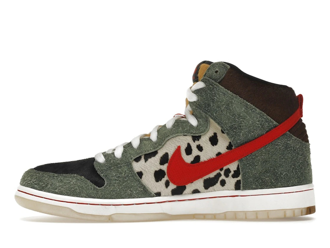 Nike SB Dunk High Dog Walker