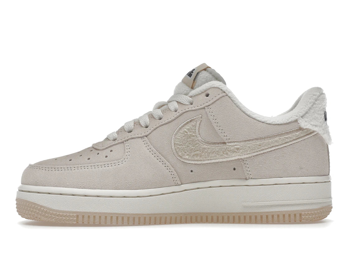 Nike Air Force 1 Low '07 SE Sanddrift Gum Fleece (Women's)
