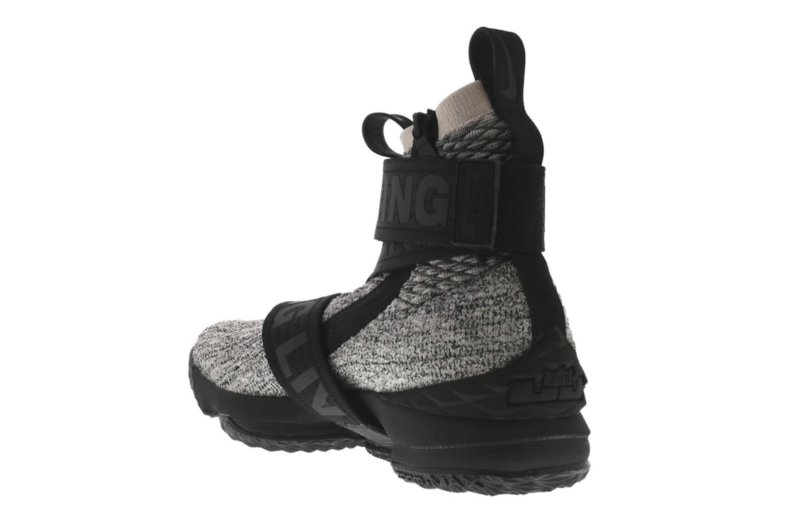 Nike LeBron 15 Lifestyle KITH Concrete - vue secondaire B
