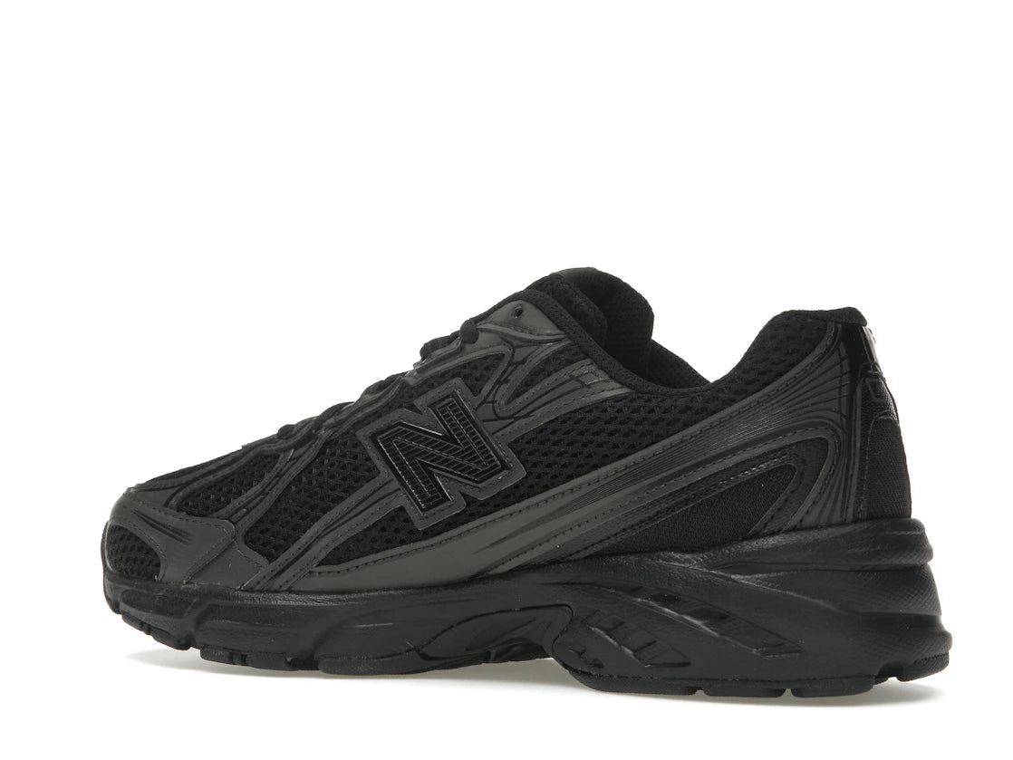 New Balance 740 Triple Black