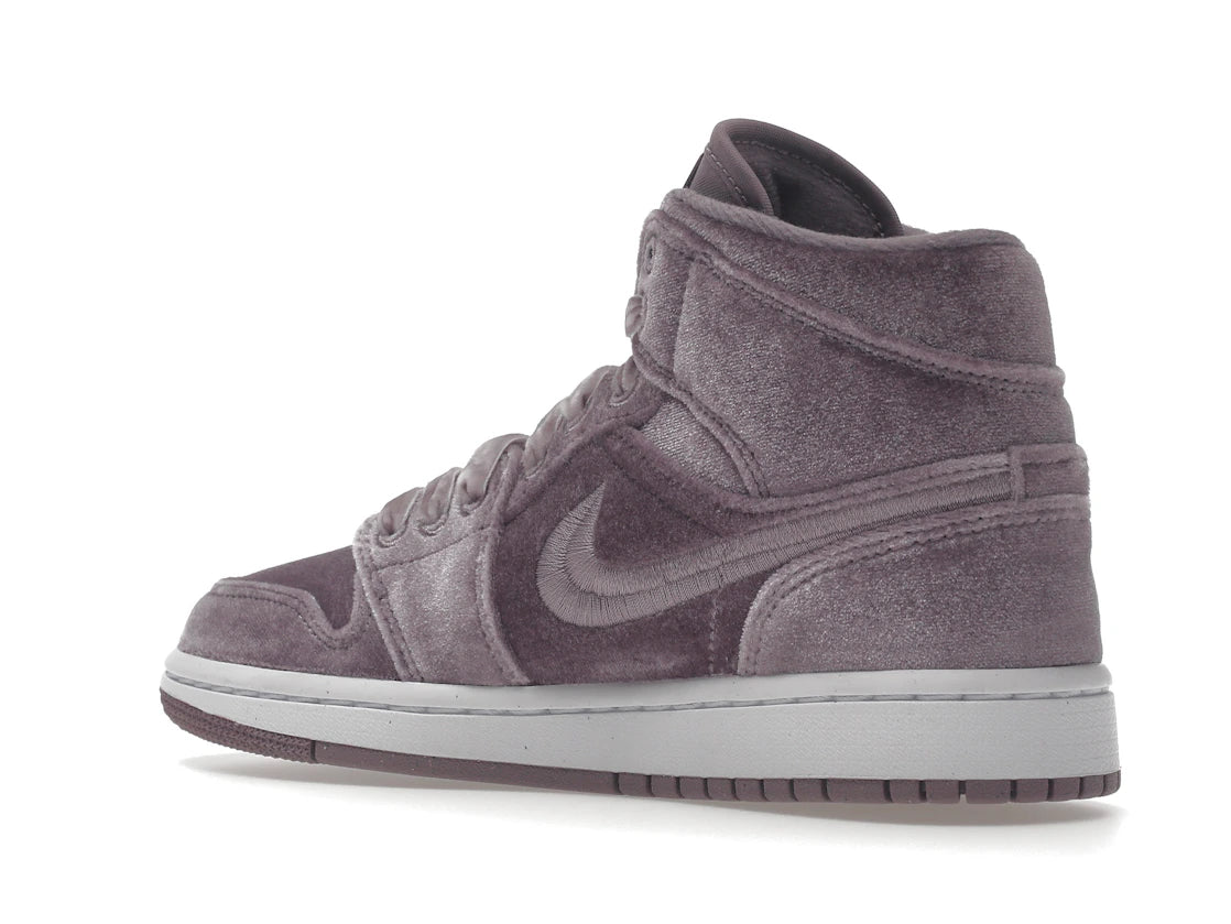 Air Jordan 1 Mid SE Purple Velvet (Women's) - vue secondaire B