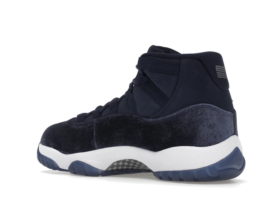 Jordan 11 Retro Midnight Navy (Women's) - vue secondaire B