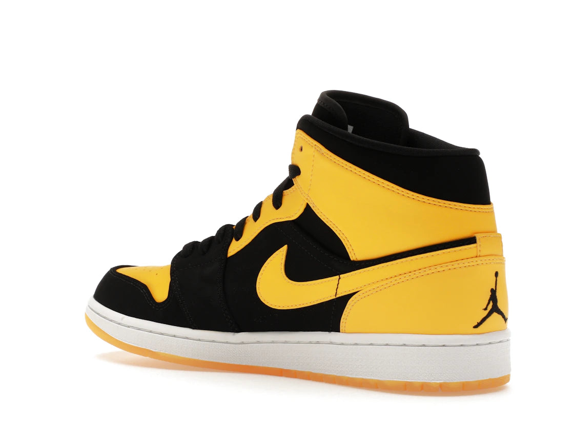 Jordan 1 Retro Mid New Love (2017) - vue secondaire B