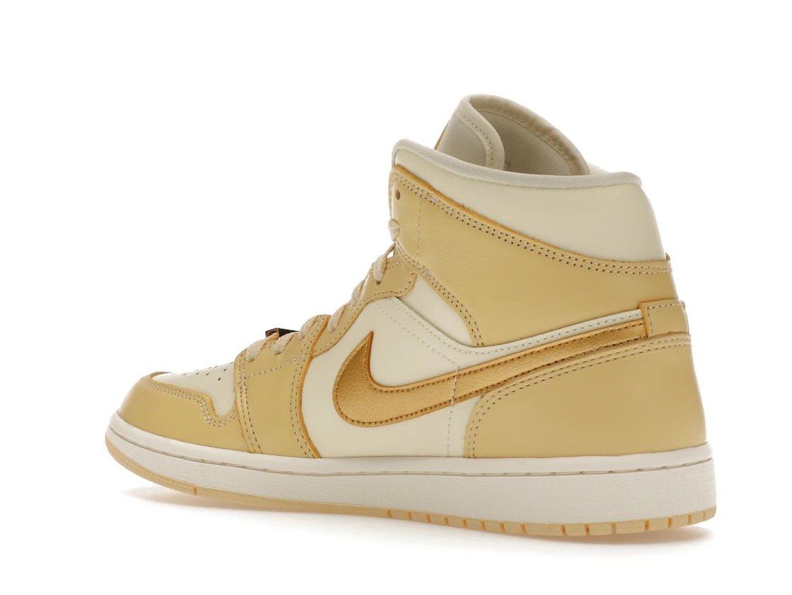 Jordan 1 Mid SE Pale Vanilla Metallic Gold (Women's) - vue secondaire B