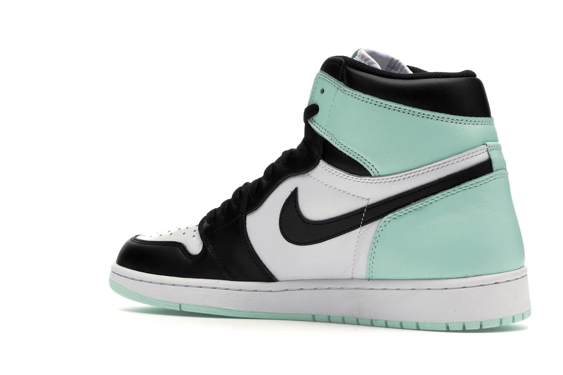 Jordan 1 Retro High Igloo - vue secondaire B