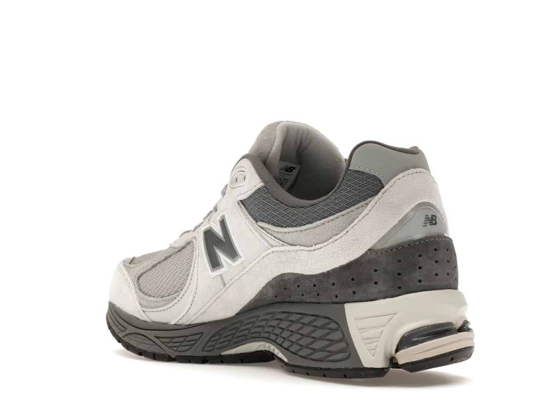 New Balance 2002R Raincloud Concrete - vue secondaire B