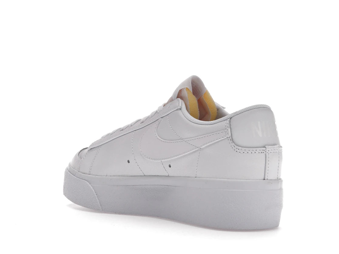 Nike Blazer Low Platform Triple White (Women's) - vue secondaire B
