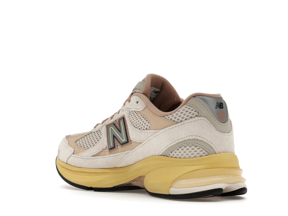 New Balance 2010 Rose Beige - vue secondaire B