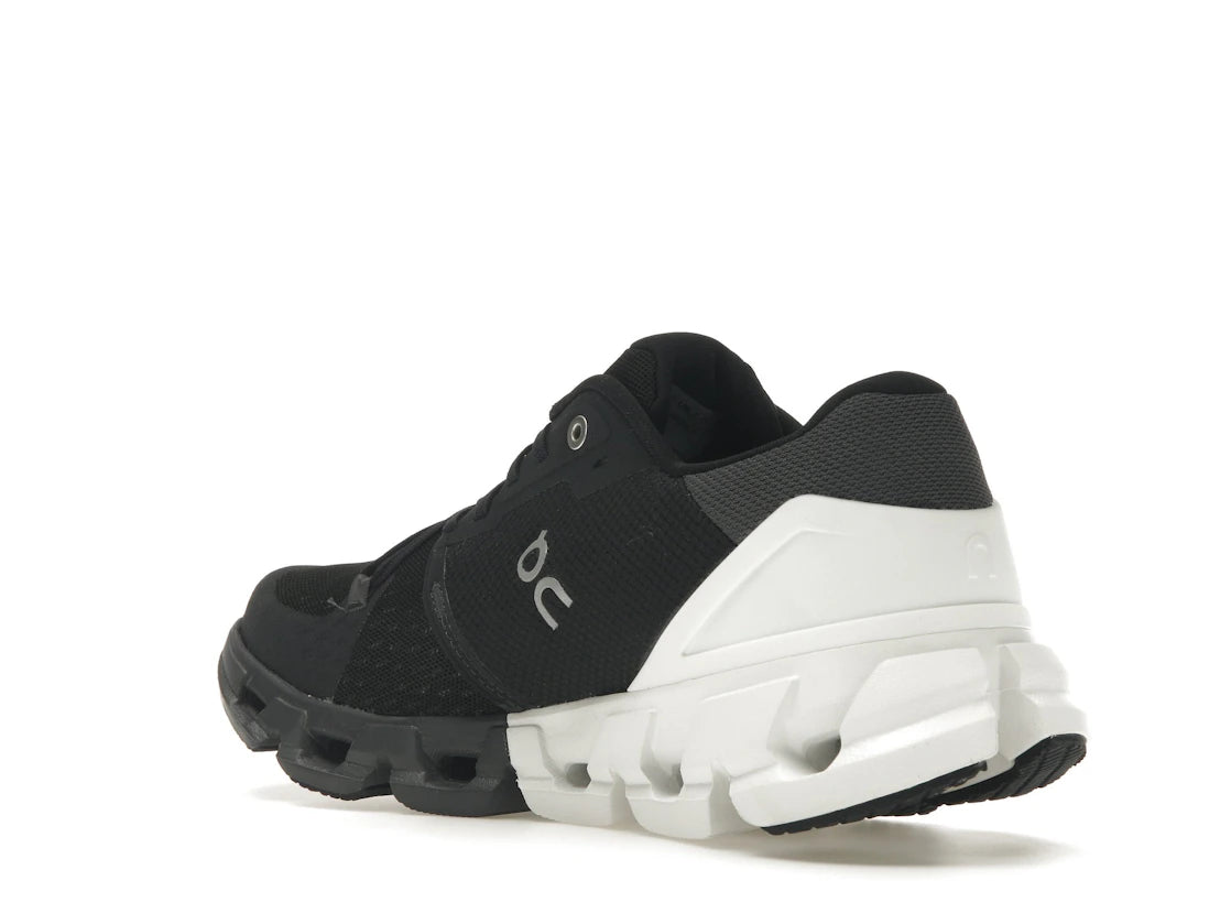 On Running Cloudflyer 4 Black White (Women's) - vue secondaire B