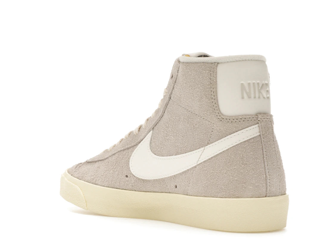 Nike Blazer Mid 77 Vintage Light Bone Alabaster (Women's) - vue secondaire B