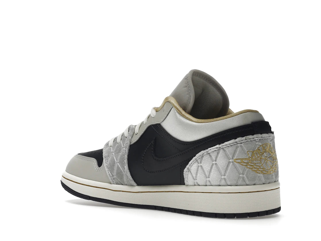 Jordan 1 Low Beaded Swoosh - vue secondaire B