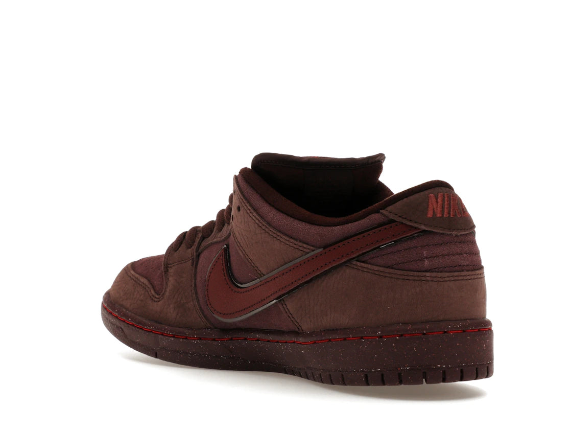Nike SB Dunk Low City of Love Burgundy Crush - vue secondaire B