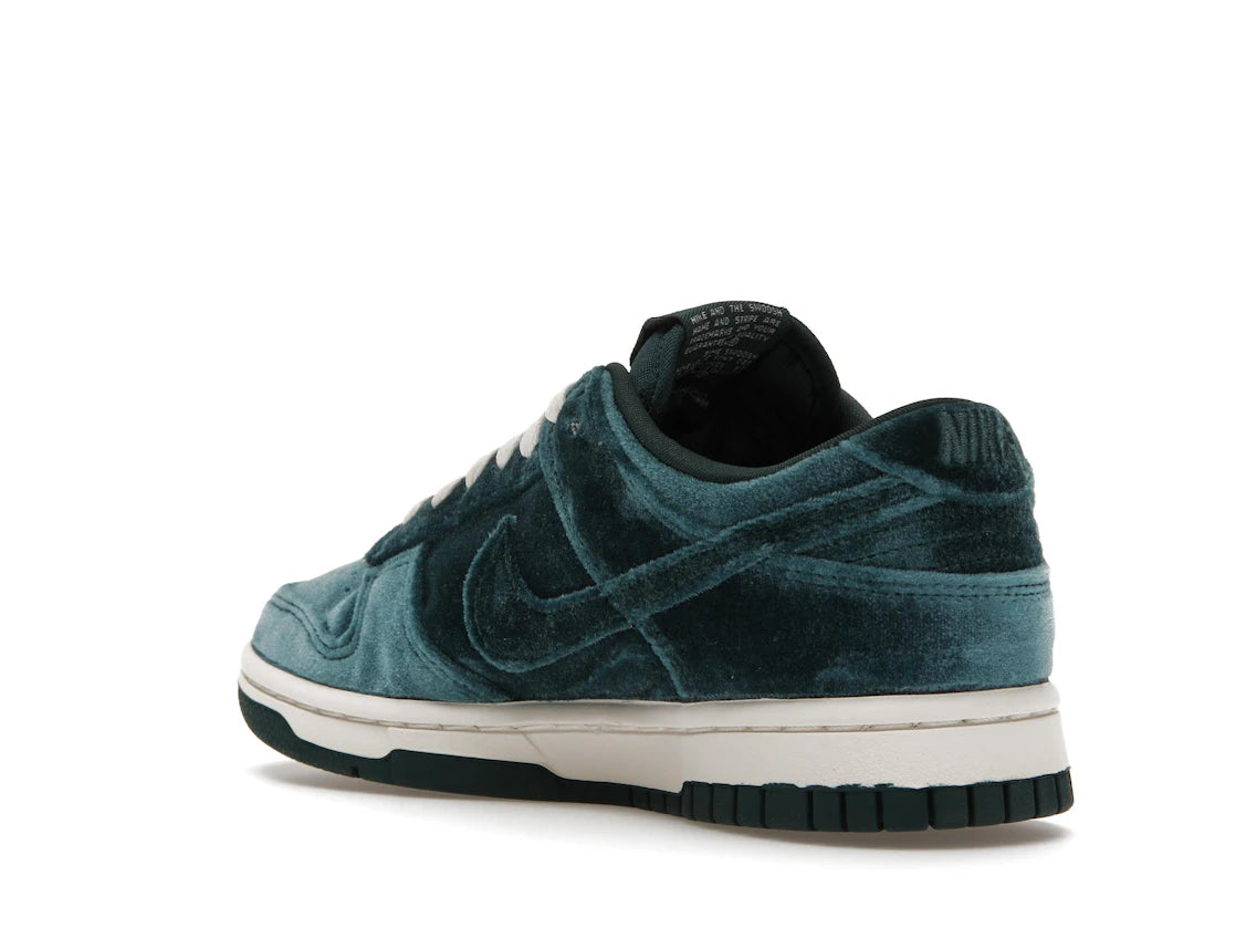 Nike Dunk Low Velvet Teal (Women's) - vue secondaire B